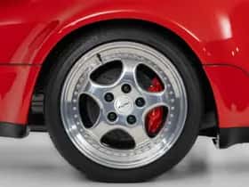 Porsche 911 (1993) thumbnail 11