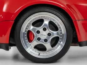 Porsche 911 (1993) thumbnail 3