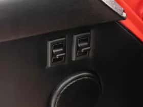 Porsche 911 (1993) thumbnail 31