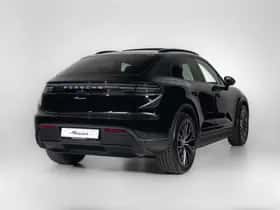Porsche Macan (2026) thumbnail 2