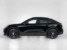 Porsche Macan (2026) thumbnail 11