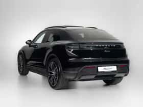 Porsche Macan (2026) thumbnail 6