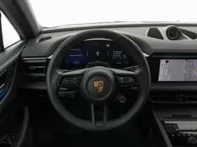 Porsche Macan (2026) thumbnail 9