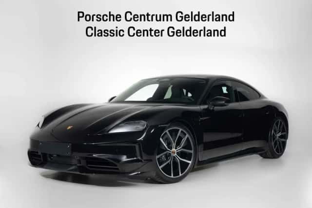 Porsche Taycan (2026) thumbnail 1