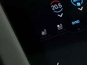 Porsche Taycan (2026) thumbnail 16