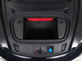 Porsche Taycan (2026) thumbnail 27
