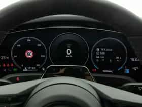 Porsche Taycan (2026) thumbnail 40