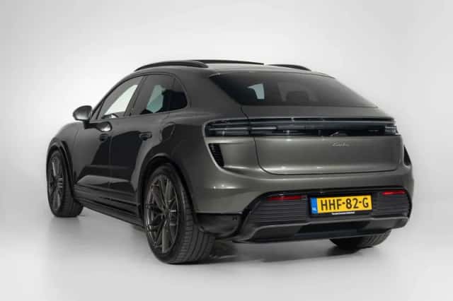 Porsche Macan (2025) thumbnail 6