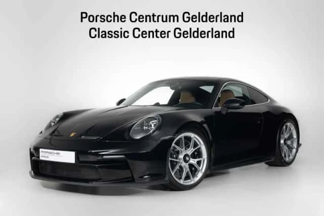 Porsche 911 (2024) thumbnail 1