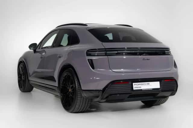Porsche Macan (2025) thumbnail 6
