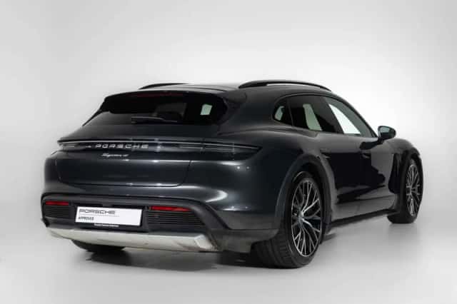 Porsche Taycan (2024) thumbnail 2