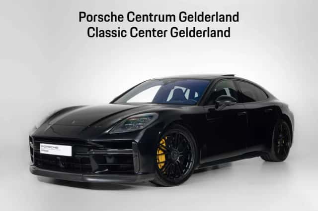 Porsche Panamera (2024) thumbnail 1