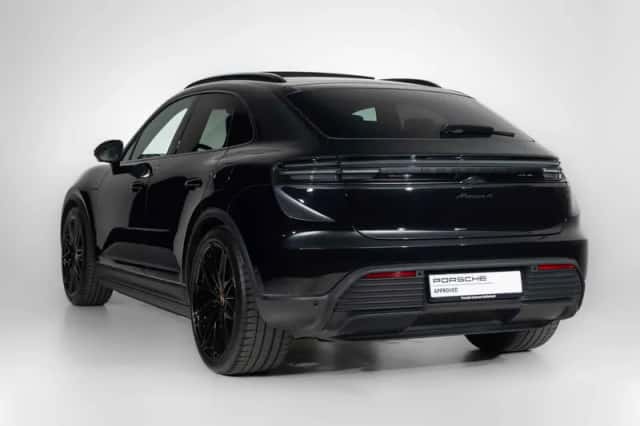 Porsche Macan (2025) thumbnail 6