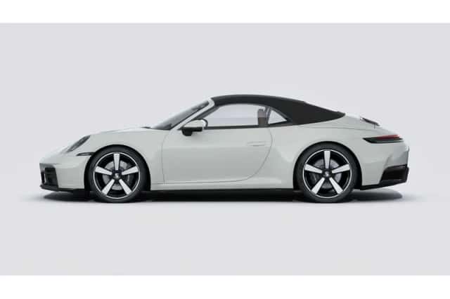 Porsche 911 (2025) thumbnail 5