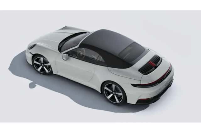 Porsche 911 (2025) thumbnail 6