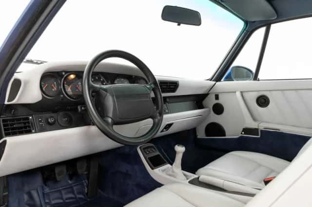 Porsche 911 (1991) thumbnail 3