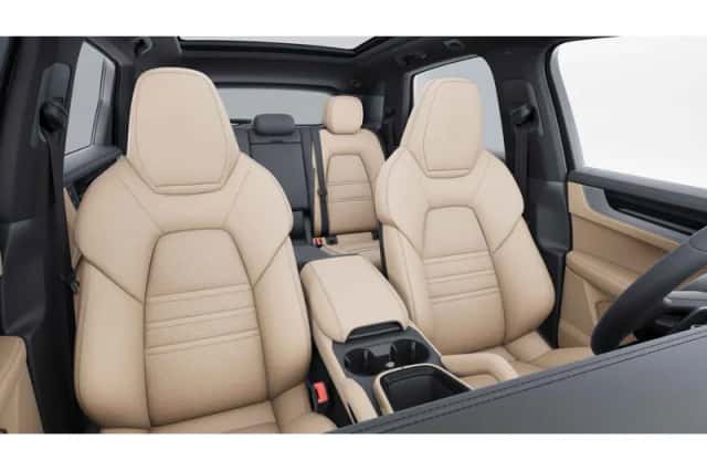 Porsche Cayenne (2024) thumbnail 4