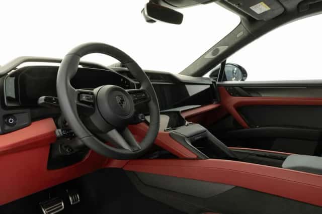 Porsche Cayenne (2026) thumbnail 3