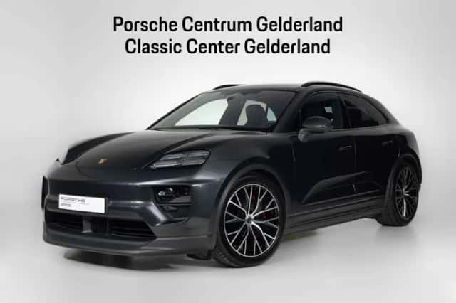 Porsche Macan (2024) thumbnail 1