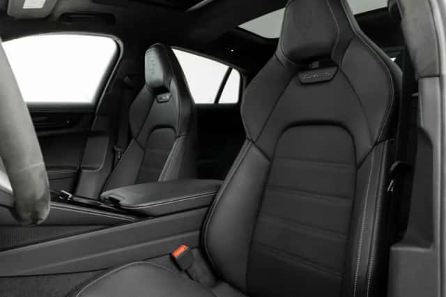 Porsche Panamera (2025) thumbnail 4