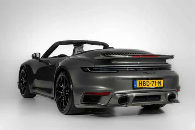 Porsche 911 (2025) thumbnail 6