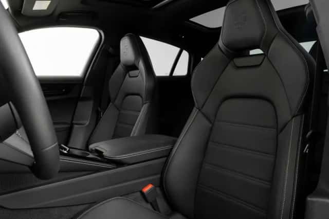Porsche Panamera (2025) thumbnail 4