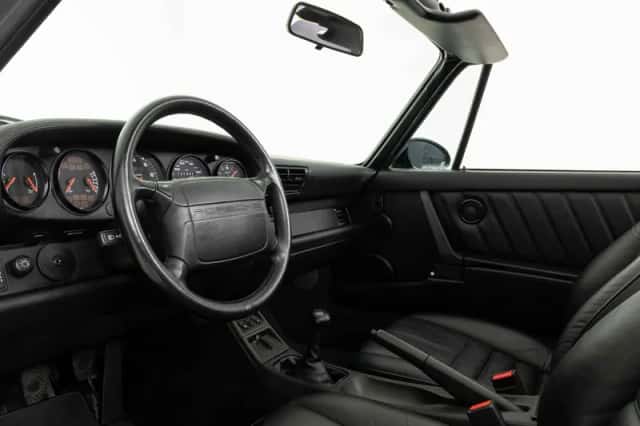 Porsche 911 (1992) thumbnail 3