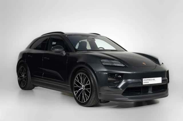 Porsche Macan (2024) thumbnail 5