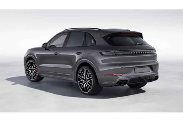 Porsche Cayenne (2024) thumbnail 2