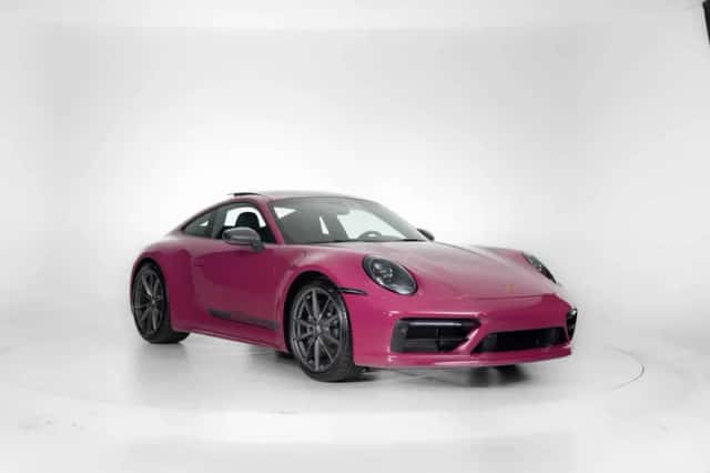 Porsche 911 (2025) thumbnail 5
