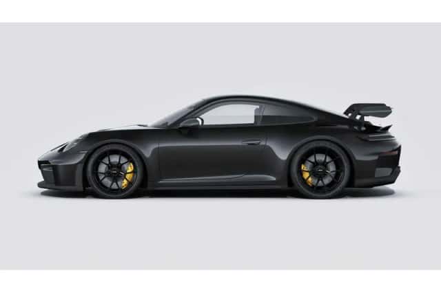 Porsche 911 (2025) thumbnail 3