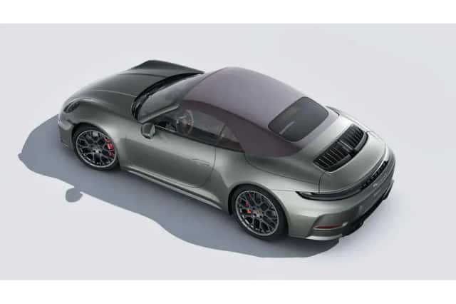 Porsche 911 (2026) thumbnail 4