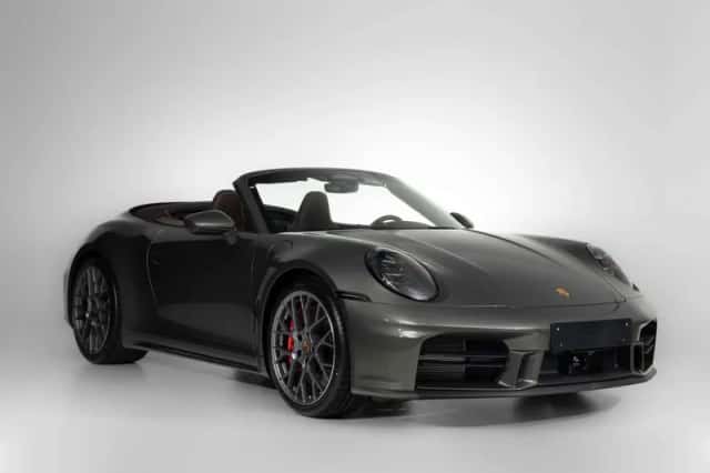 Porsche 911 (2026) thumbnail 5