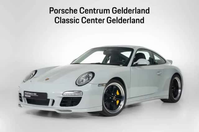 Porsche 911 (2010) thumbnail 1