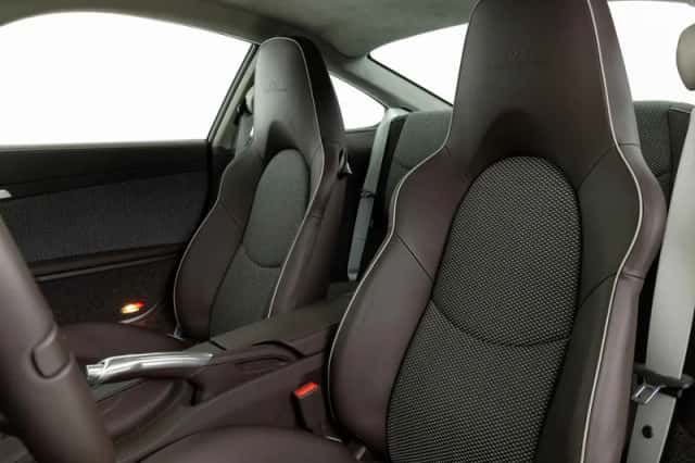 Porsche 911 (2010) thumbnail 4