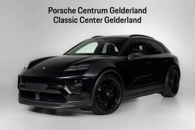 Porsche Macan (2026) thumbnail 1