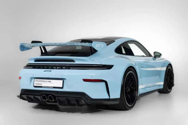 Porsche 911 (2026) thumbnail 2
