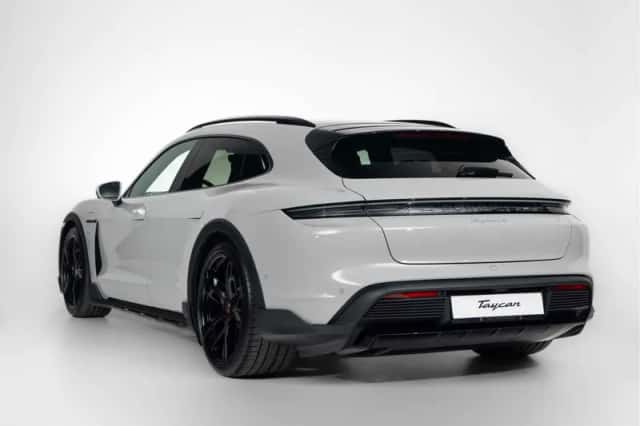 Porsche Taycan (2025) thumbnail 6