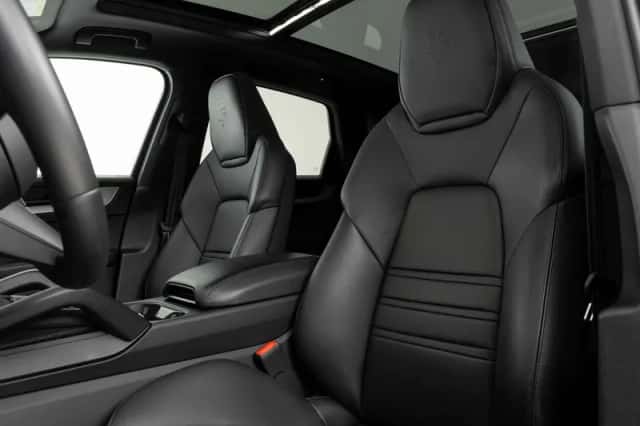 Porsche Cayenne (2025) thumbnail 4