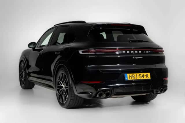 Porsche Cayenne (2025) thumbnail 6