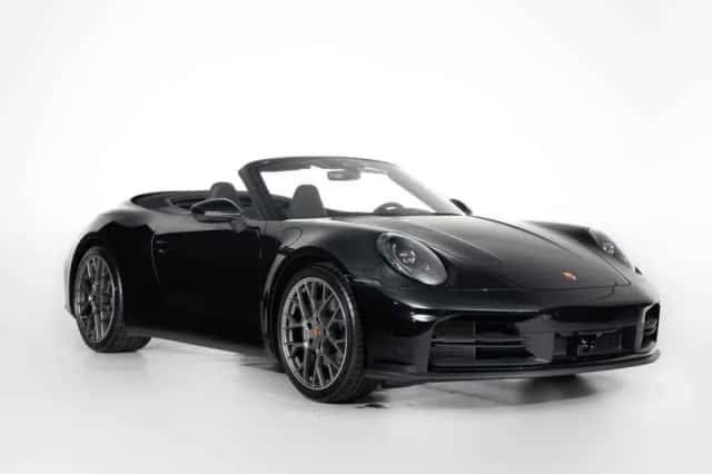 Porsche 911 (2025) thumbnail 5
