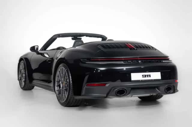 Porsche 911 (2025) thumbnail 6