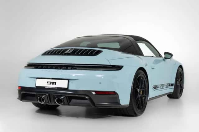 Porsche 911 (2026) thumbnail 2