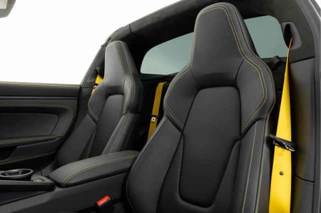 Porsche 911 (2026) thumbnail 4