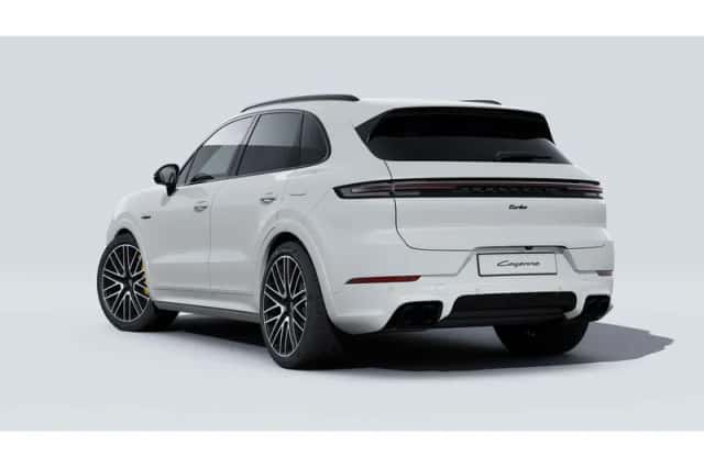 Porsche Cayenne (2024) thumbnail 2