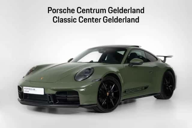 Porsche 911 (2025) thumbnail 1