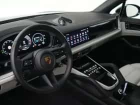 Porsche Cayenne (2025) thumbnail 18