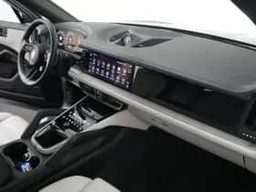 Porsche Cayenne (2025) thumbnail 20