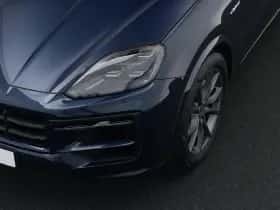 Porsche Cayenne (2025) thumbnail 9