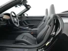 Porsche 911 (2026) thumbnail 24